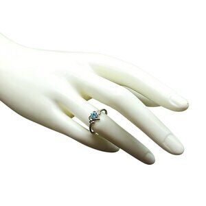 PD Sterling Silver Heart-Shaped Blue Topaz Ring Size 6